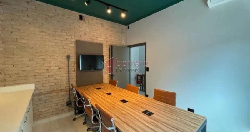 CASA COMERCIAL MOBILIADA PARA LOCAÇÃO, BAIRRO VILA BOAVENTURA, JUNDIAÍ