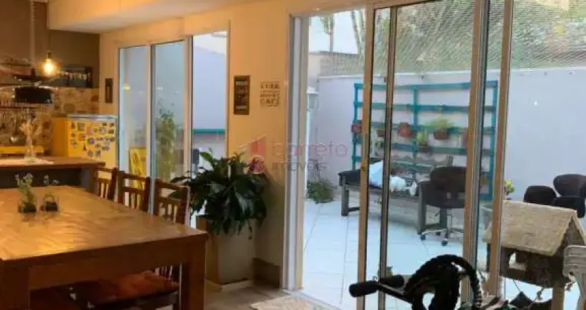 Casa à venda no condomínio vila das palmeiras no bairro engordadouro em jundiaí/sp