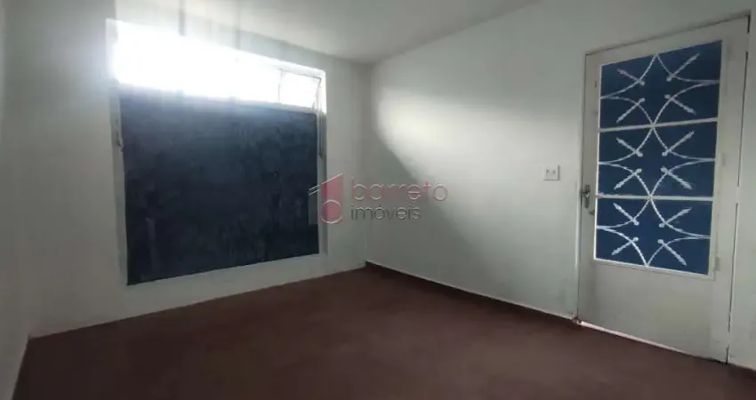 CASA COM ENTRADA INDEPENDENTE PARA LOCAÇÃO NA VILA RAMI - JUNDIAÍ/SP