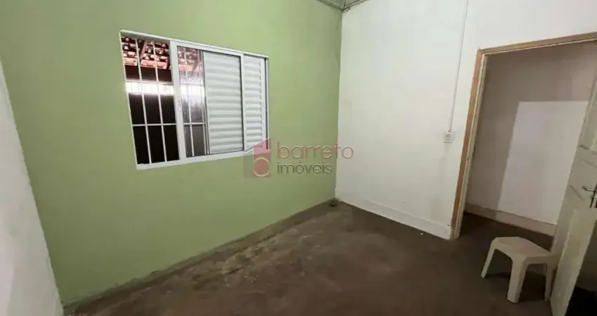 Casa com 2 quartos para alugar na Rua dos Bandeirantes, 0, --, Centro, Jundiaí