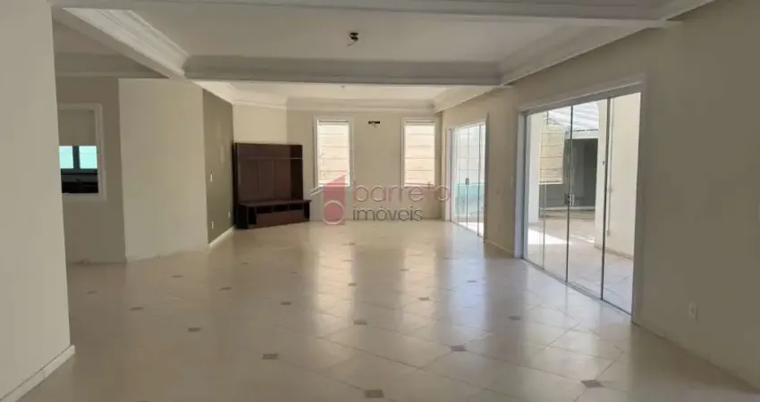 Sobrado à venda no condomínio portal do paraíso ii em jundiaí/sp