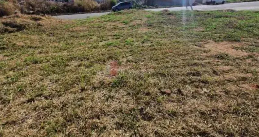 Terreno à venda no bairro jardim petrópolis em várzea paulista/sp