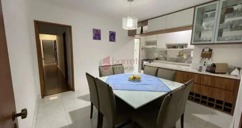 Casa sobrado com 150m² de terreno e 3 dormitórios à venda no bairro vila das hortências em jundiaí/sp