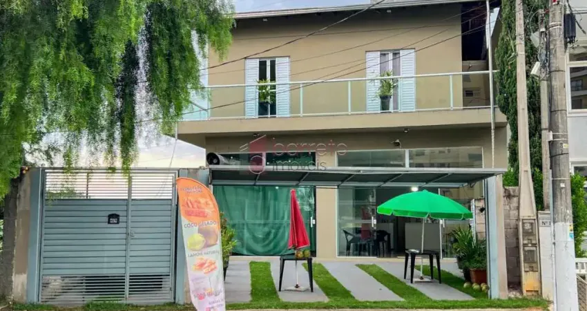 Lindo sobrado de uso comercial ou residencial à venda em valinhos/sp