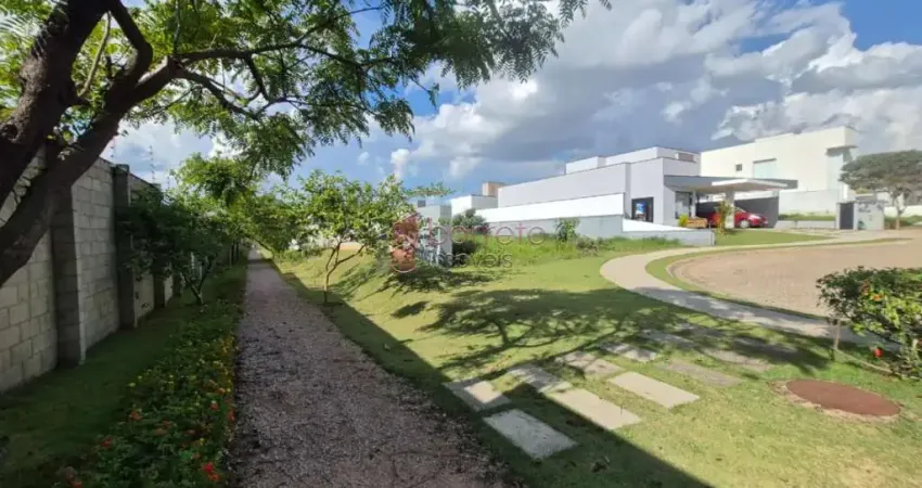 Terreno à venda no condomínio pecan town e country em itupeva/sp