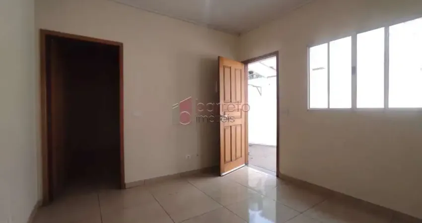 Casa com entrada compartilhada para locação no engordadouro - jundiaí/sp
