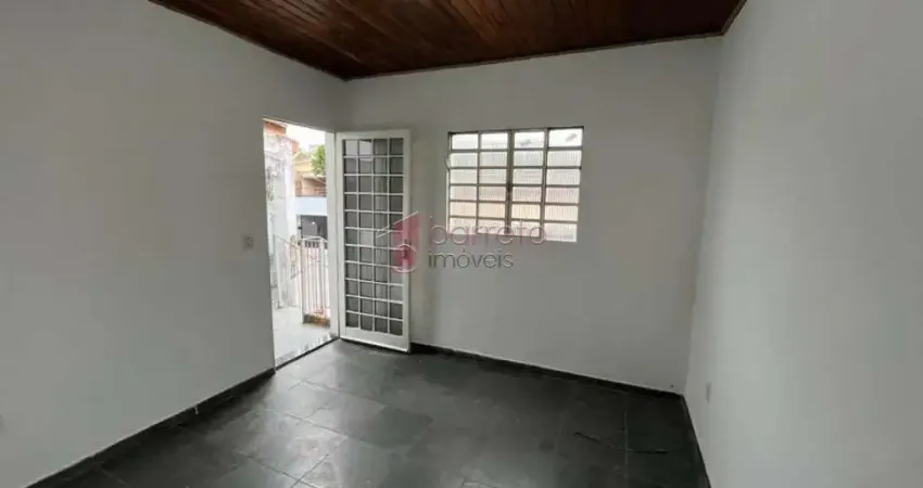 Casa no piso superior para locação no jardim das tulipas - jundiaí/sp