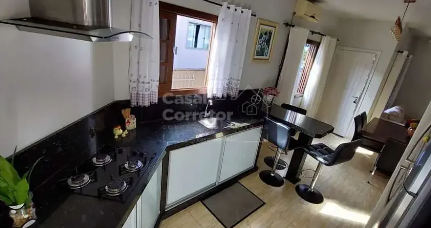 Casa com 3 dormitórios sendo 1 suíte e amplo espaço de terreno