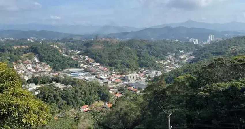 Terreno à venda no Primeiro de Maio, Brusque 