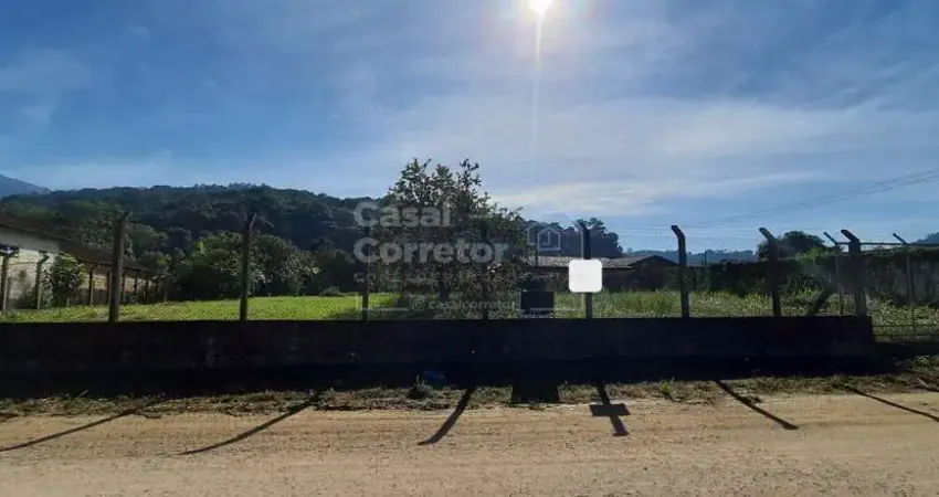 Terreno à venda no Bateas, Brusque