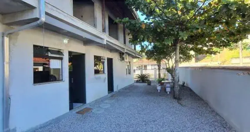 Casa com 7 quartos à venda no Santa Terezinha, Brusque 