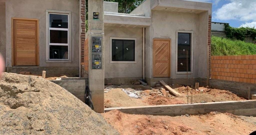 INCRÍVEL CASA BAIXA COM 3 DORMITÓRIOS SENDO 1 SUÍTE