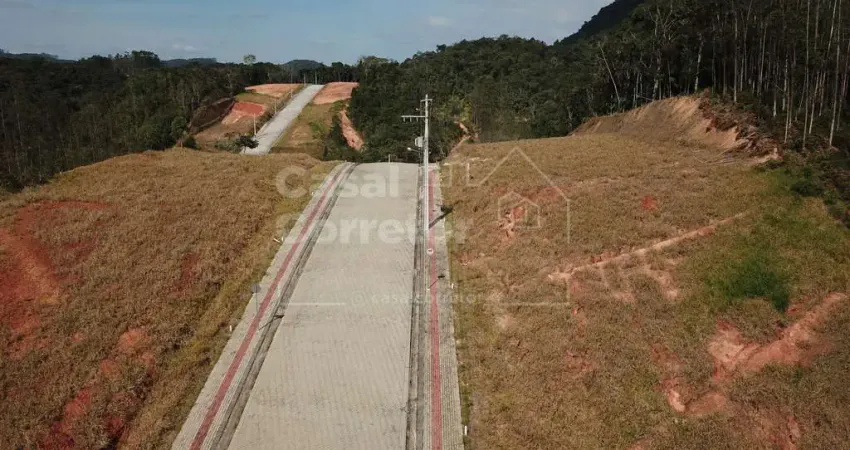 Terreno à venda em Aimoré, Guabiruba