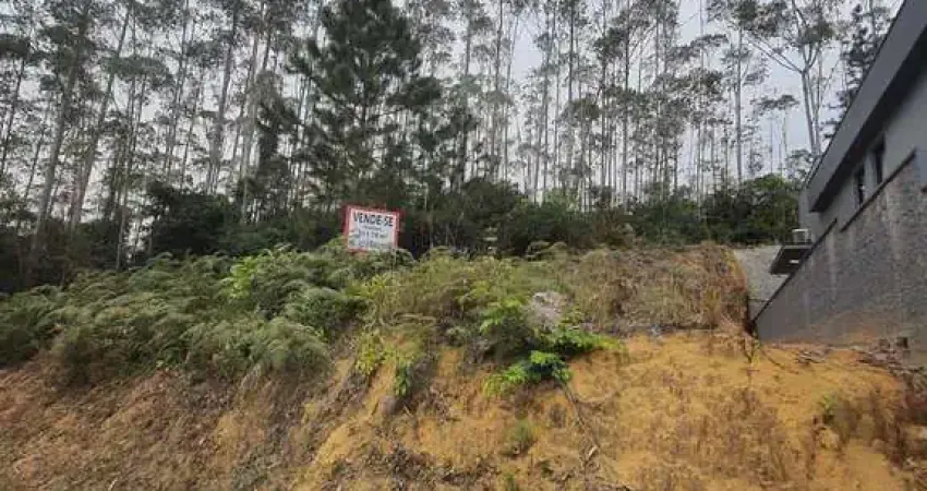 LINDO TERRENO EM LOTAMENTO DE 511,74m²