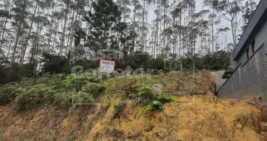 Terreno à venda no Primeiro de Maio, Brusque 