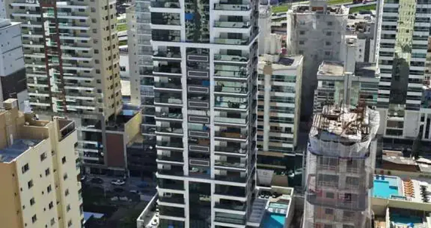 Apartamento à venda no bairro Meia Praia - Itapema/SC