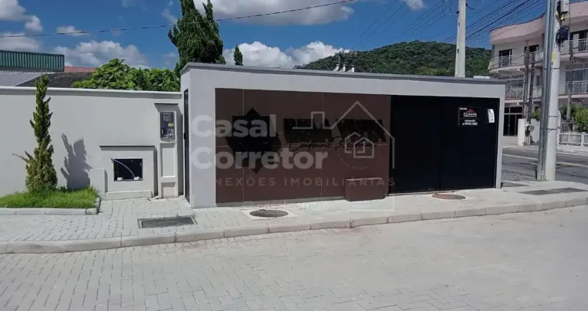 Terreno de 423m² em condomínio fechado – segurança e valorização