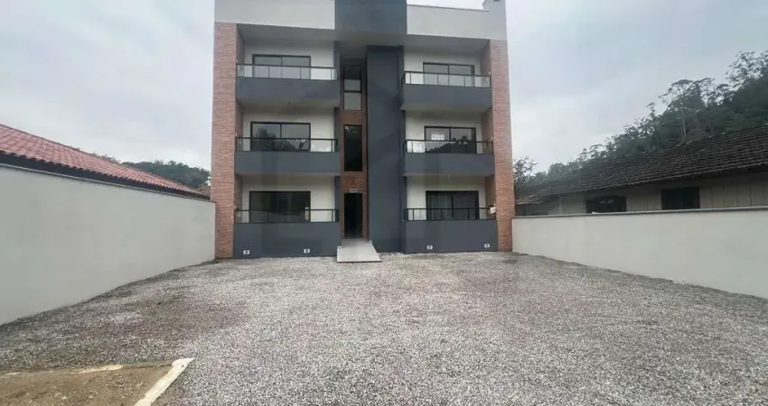 APARTAMENTO COM 2 DORMITÓRIOS E SACADA COM CHURRASQUEIRA