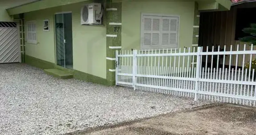 Casa comercial para alugar no Limoeiro, Brusque 