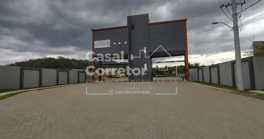 Terreno à venda no Bateas, Brusque