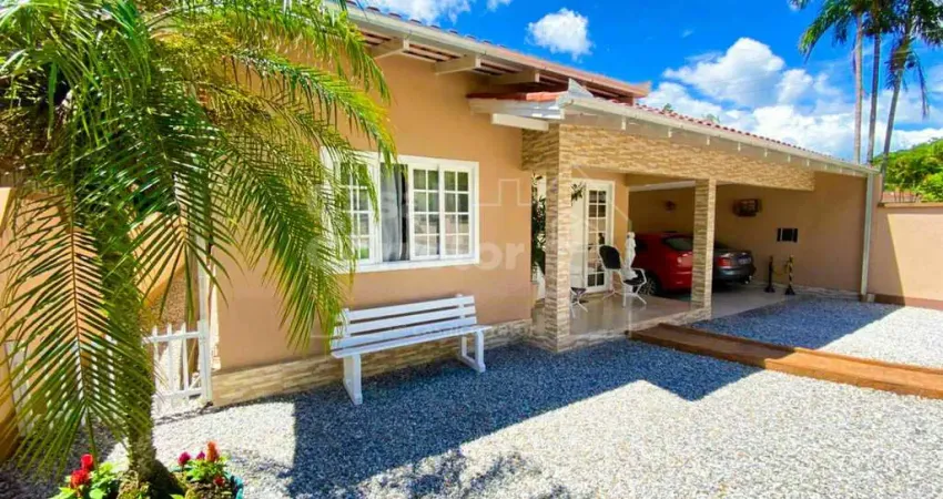 Casa com 4 quartos à venda no Primeiro de Maio, Brusque