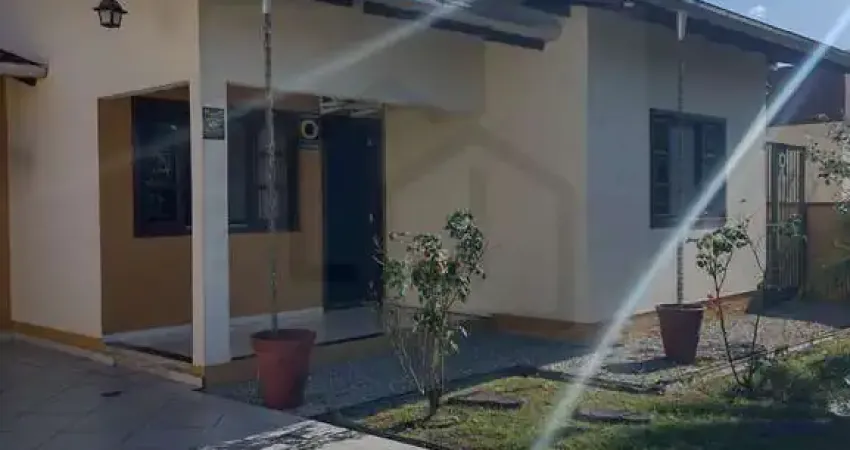 CASA DE 254M² COM 4 DORMITÓRIOS SENDO UMA 1 NO LOTEAMENTO AZALEIA