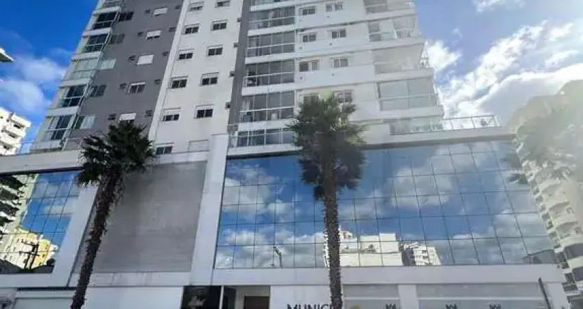 APARTAMENTO NO CENTRO DE BRUSQUE COM QUATRO SUÍTES