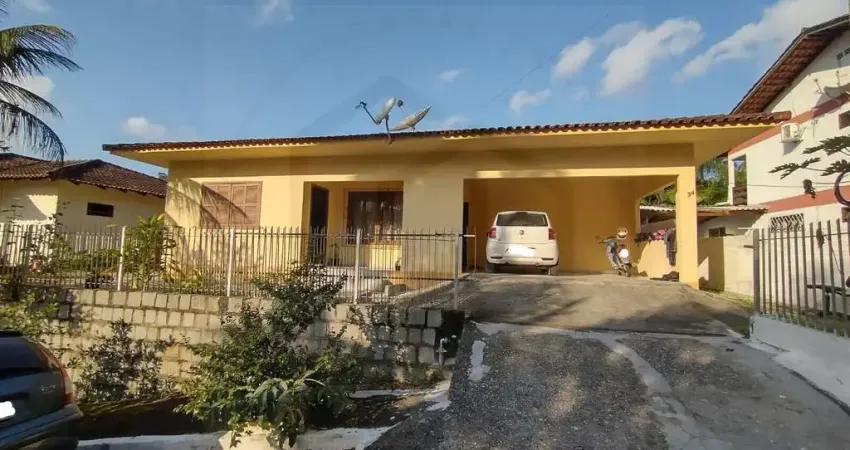 CASA DE ALVENARIA DE 143m² COM TRÊS DORMITÓRIOS SENDO UMA SUÍTE