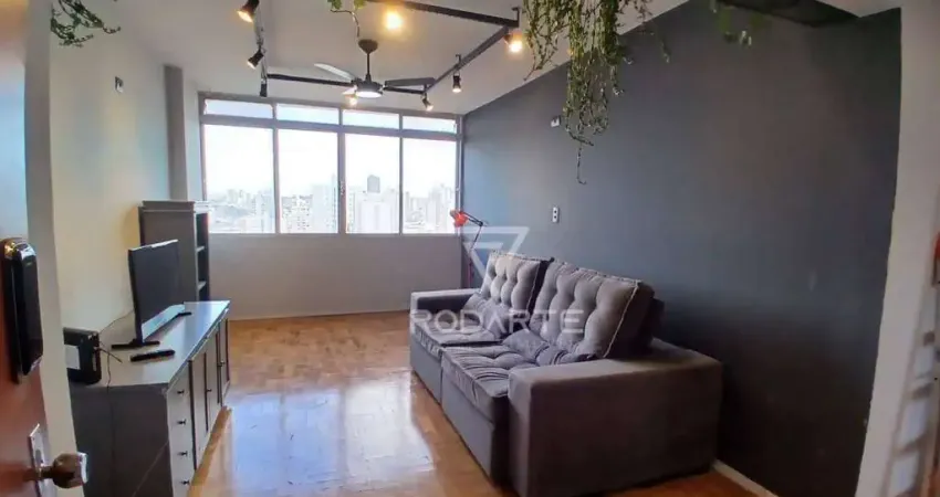 Apartamento reformado de 2 dormitórios em frente à catedral – 94m² | vista deslumbrante para o centro