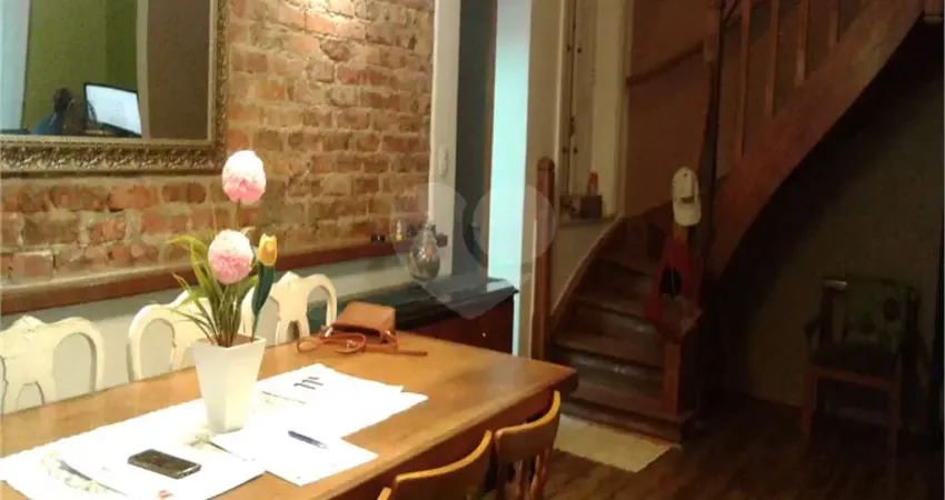 Casa de vila à venda com 3 quartos, sendo 1 suíte, em tijuca, rio de janeiro - rj