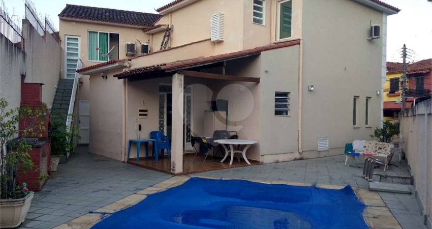 Condomínio com 3 quartos à venda em Lins De Vasconcelos - RJ