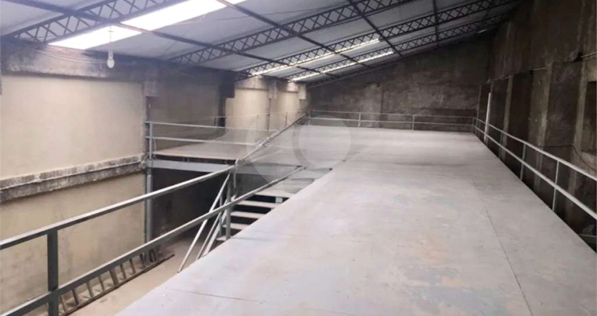 Barracão / Galpão / Depósito à venda na Maia Lacerda, --, Rio Comprido, Rio de Janeiro