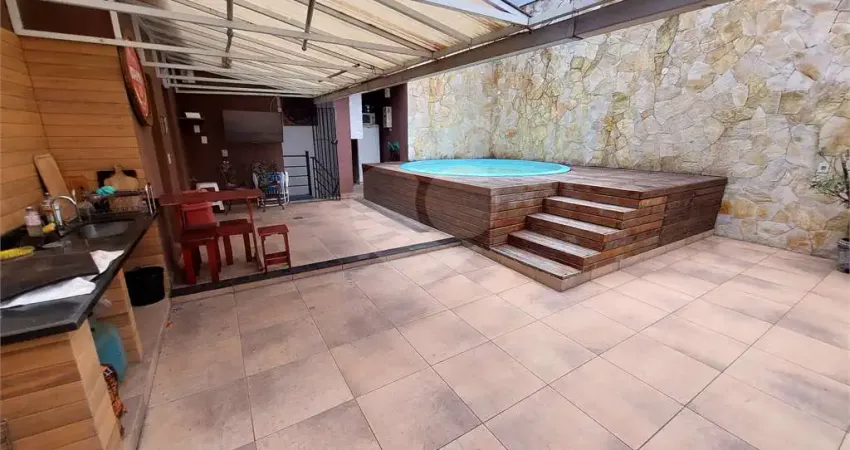 Casa de vila à venda com 4 quartos no condomínio casa de vila., rio de janeiro - rj