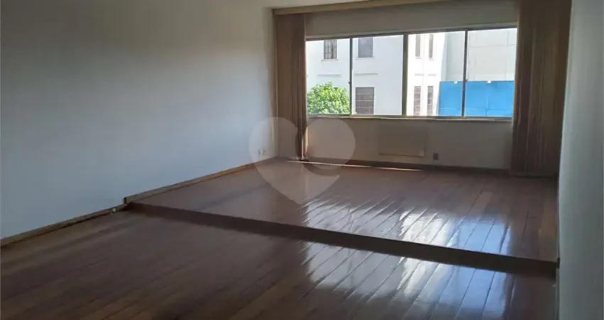 Apartamento à venda com 3 quartos, sendo 1 suíte,  no condomínio edifício guy de maupassant, rio de janeiro - rj