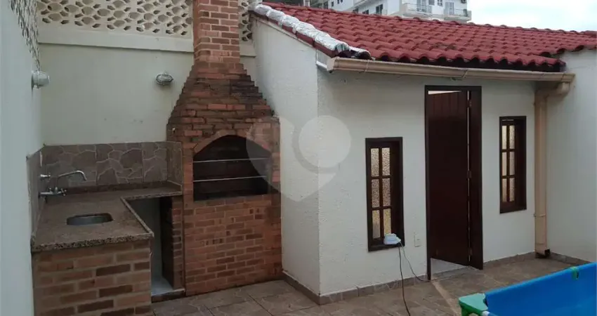 Casa de vila à venda com 4 quartos, sendo 3 suítes,  em tijuca, rio de janeiro - rj