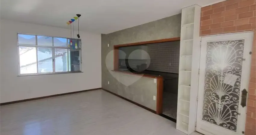 Casa de vila à venda com 3 quartos, sendo 2 suítes,  em tijuca, rio de janeiro - rj