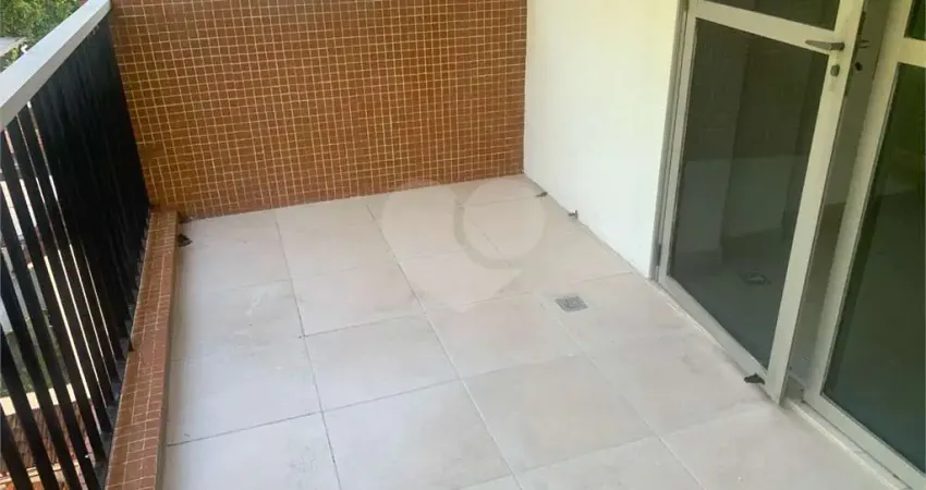 Apartamento com 2 quartos à venda na Dezoito De Outubro, --, Tijuca, Rio de Janeiro