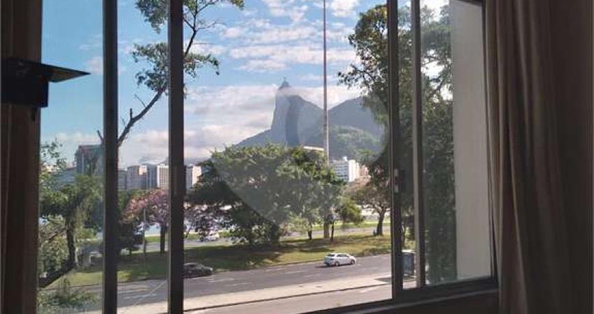 Apartamento com 2 quartos à venda em Botafogo - RJ
