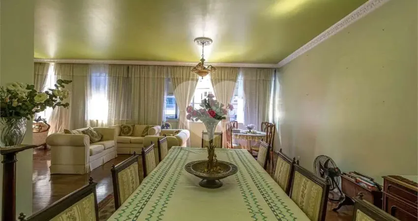 Apartamento à venda com 3 quartos, sendo 1 suíte, no condomínio é, Rio de Janeiro - RJ