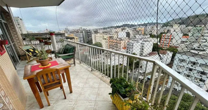 Apartamento à venda com 3 quartos, sendo 1 suíte, no condomínio Edifício Infante Dom Afonso Ii, Rio de Janeiro - RJ