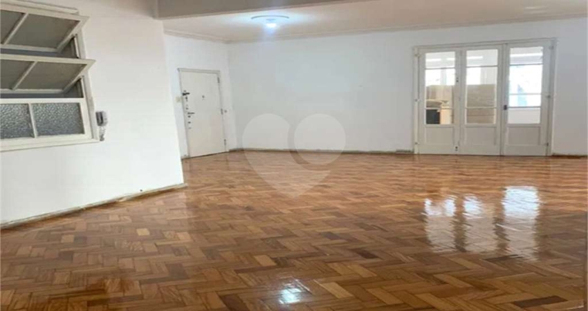 Apartamento com 3 quartos à venda em Botafogo - RJ