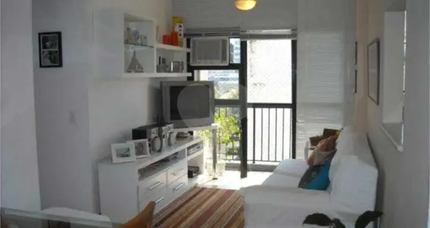 Apartamento com 3 quartos à venda em Praça Da Bandeira - RJ