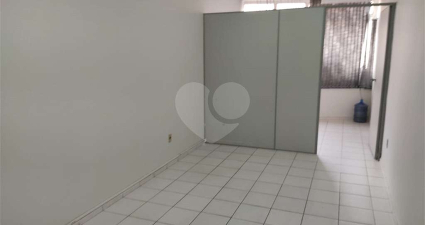 Sala comercial para alugar na Rua Conde de Bonfim, --, Tijuca, Rio de Janeiro