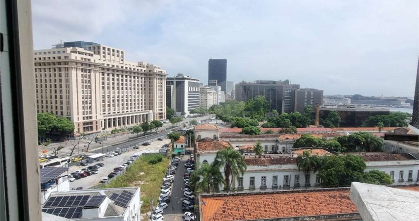 Sala comercial para alugar na Churchill, --, Centro, Rio de Janeiro