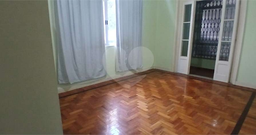 Apartamento com 3 quartos à venda em Rio Comprido - RJ