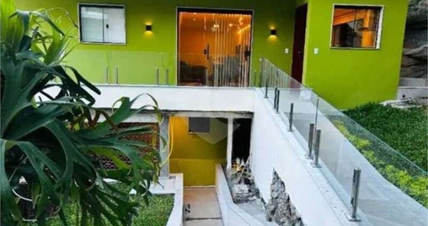 Casa com 3 quartos à venda em Botafogo - RJ