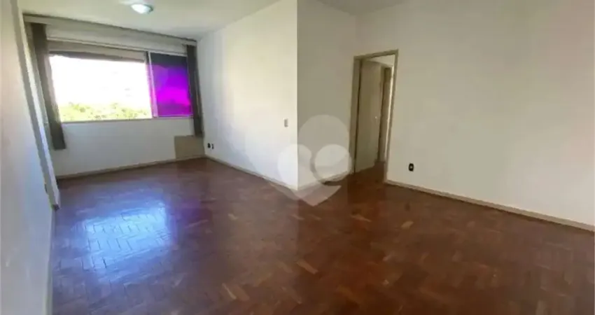 Apartamento à venda com 3 quartos, sendo 1 suíte,  no condomínio campos sales, rio de janeiro - rj