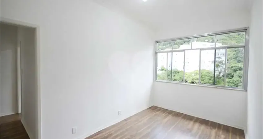 Apartamento à venda com 2 quartos no condomínio do edifício iracy, rio de janeiro - rj