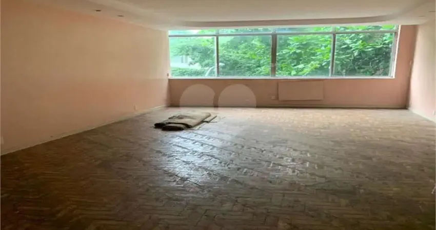 Apartamento à venda ou para alugar com 3 quartos, sendo 1 suíte,  no condomínio do edifício santa eugênia, rio de janeiro - rj