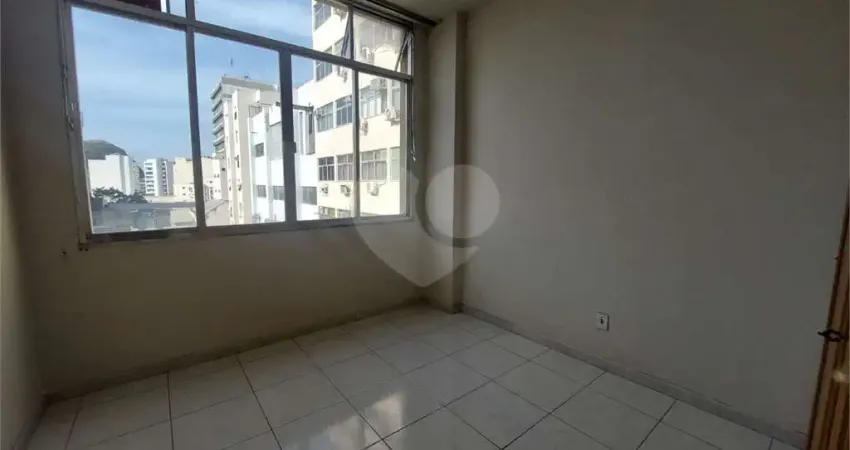 Apartamento com 3 quartos para locação em Tijuca - RJ